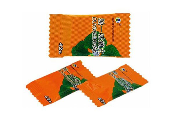 How does stick packaging composite film effectively isolate air to protect the freshness of powder products?